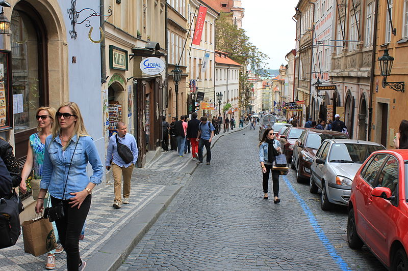 800px-Prague_Praha_2014_Holmstad_View_downward_Nerudova_Street_in_Mala_Strana